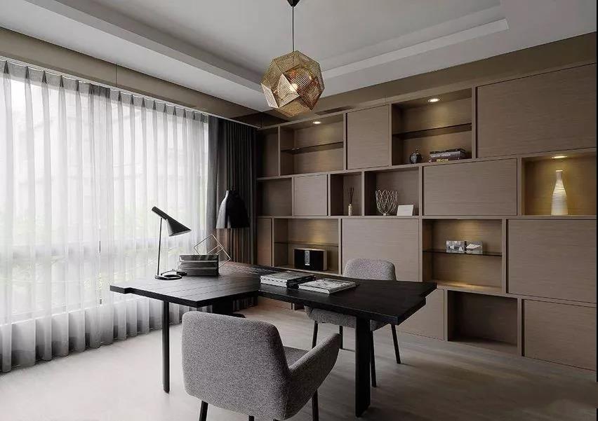 ����װ�����