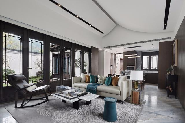 ����ʽ���