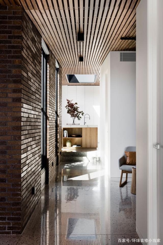 �Խ����������