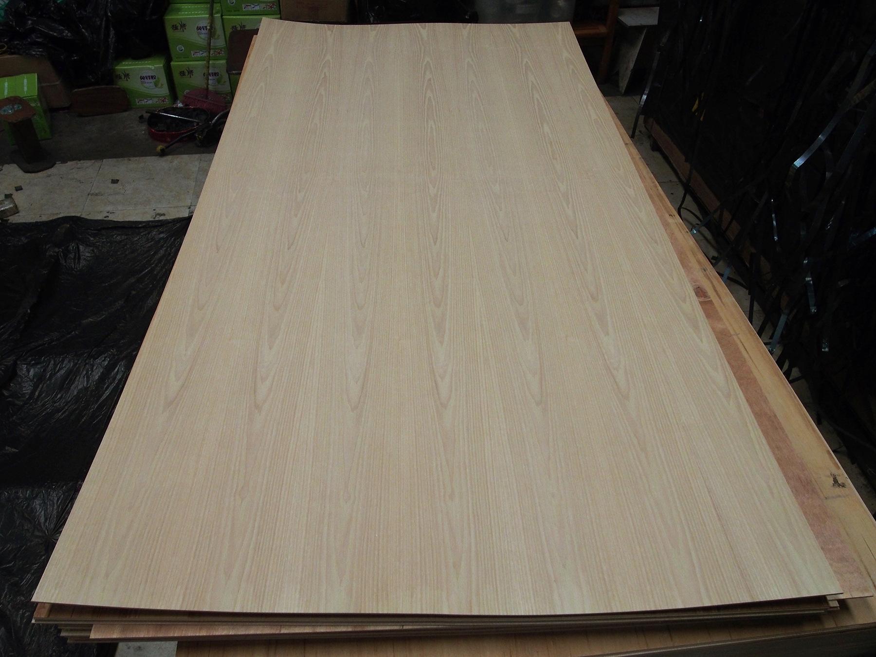 水曲柳饰面板铺设.jpeg 水曲柳饰面板铺设.jpeg