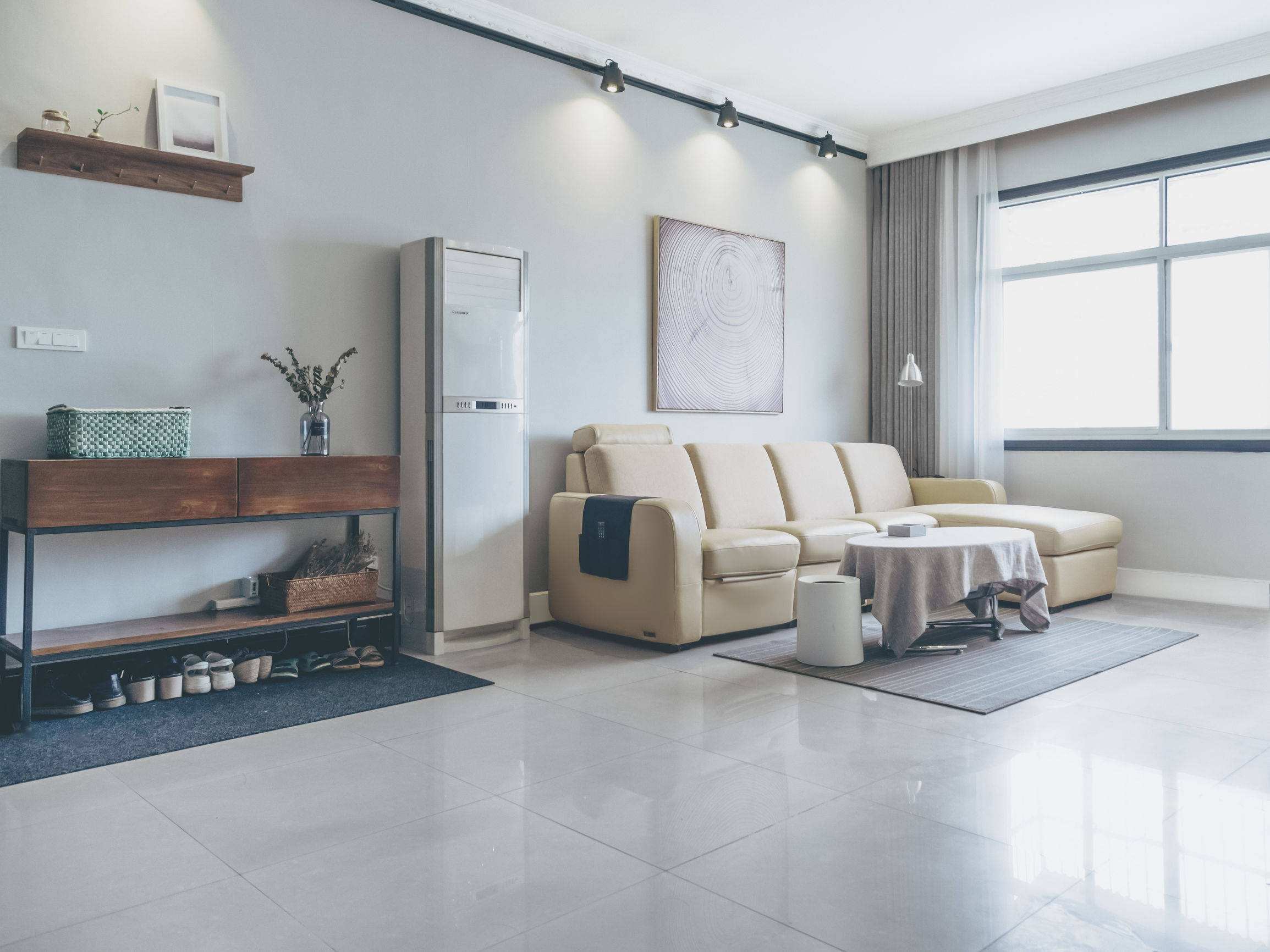 白墙.jpeg 白墙.jpeg