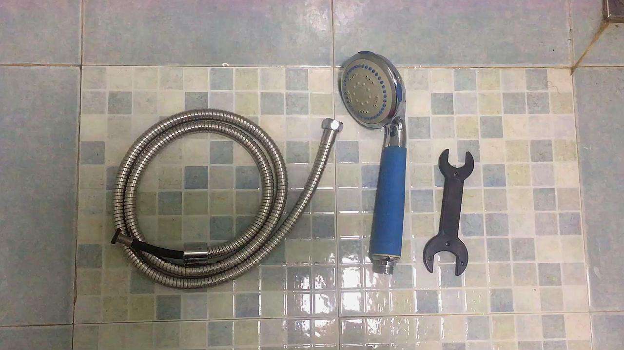 花洒拆卸.jpeg 花洒拆卸.jpeg