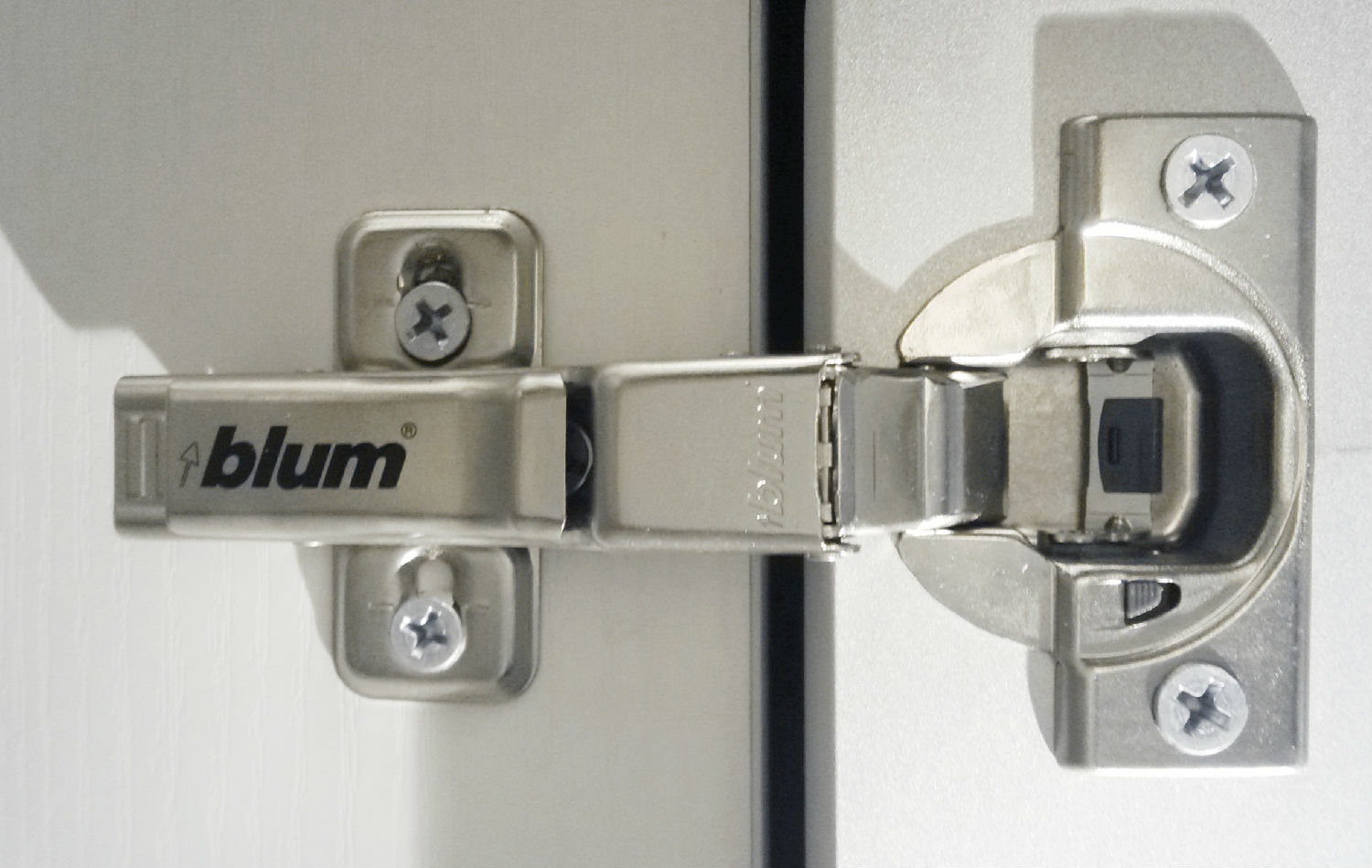 家用铰链的有几种类型.jpg 家用铰链的有几种类型.jpg