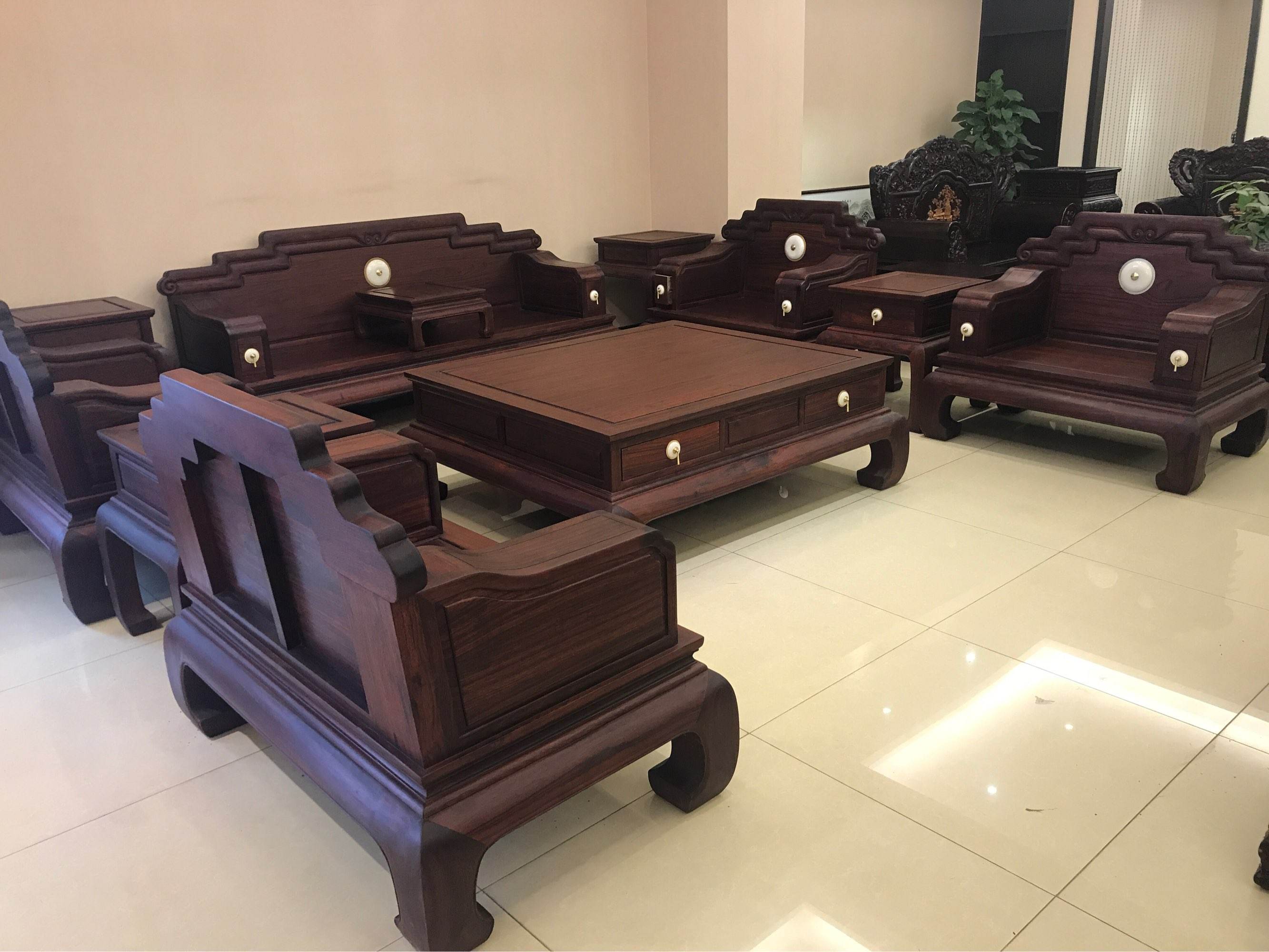 东非黑酸枝家具怎么样.jpeg 东非黑酸枝家具怎么样.jpeg