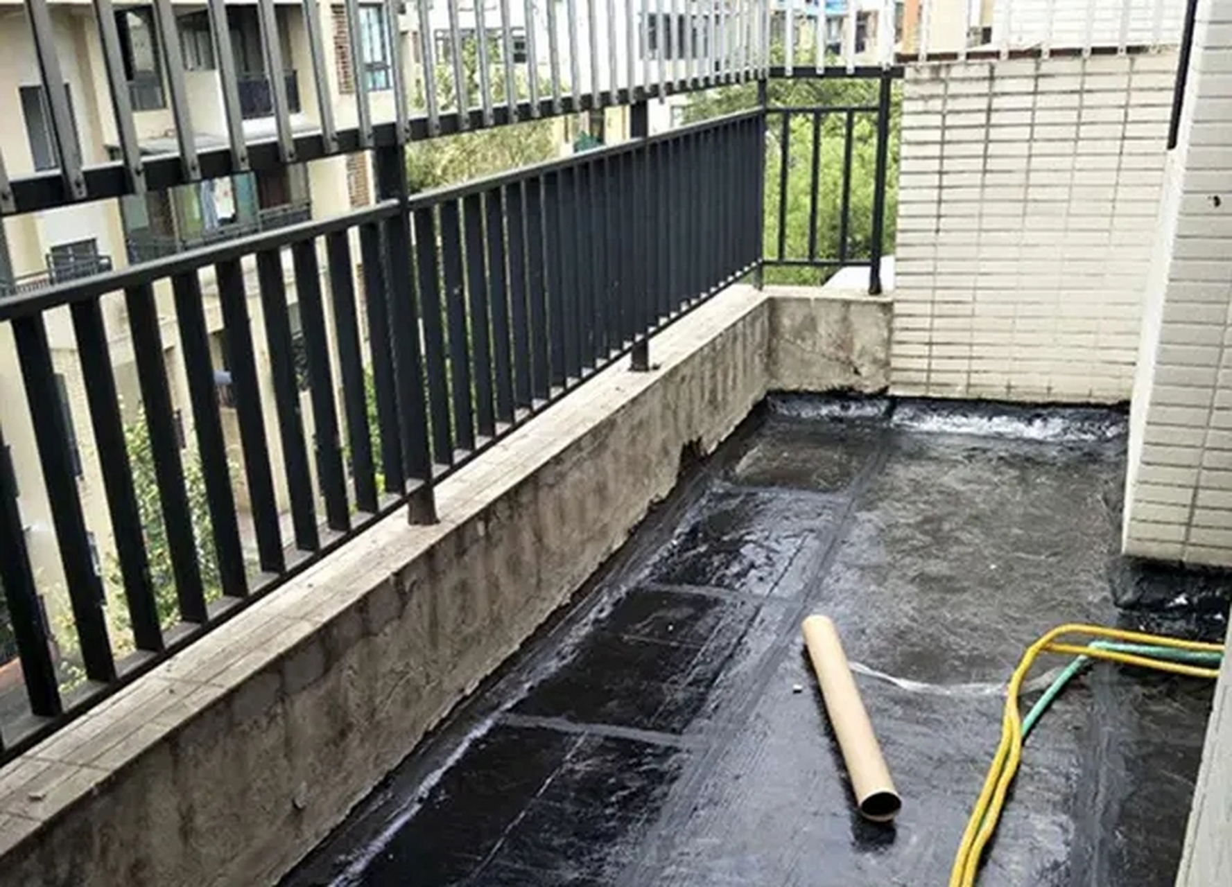 阳台漏水解决办法.jpeg 阳台漏水解决办法.jpeg