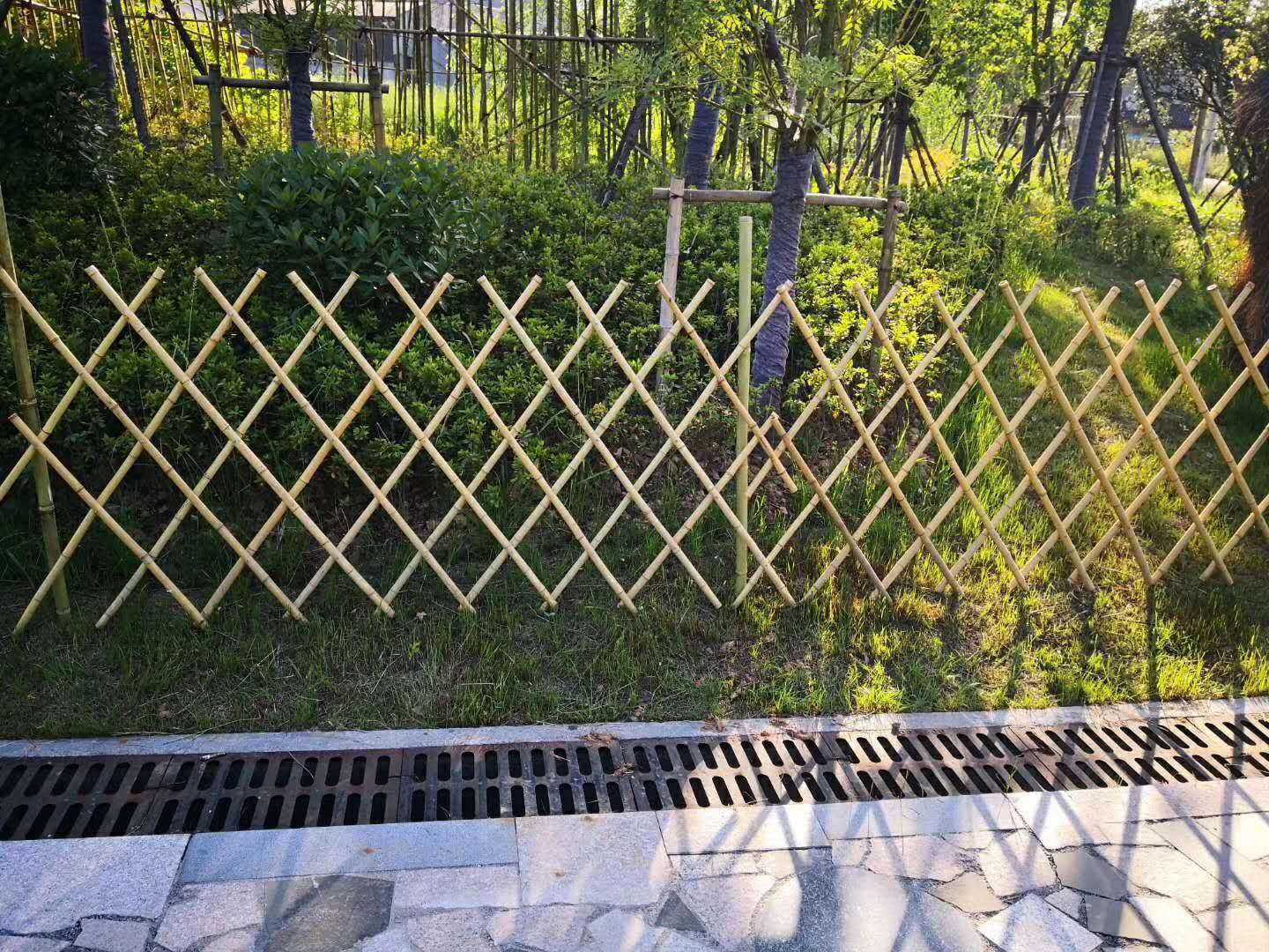 院子的围墙怎么做好看.jpeg 院子的围墙怎么做好看.jpeg