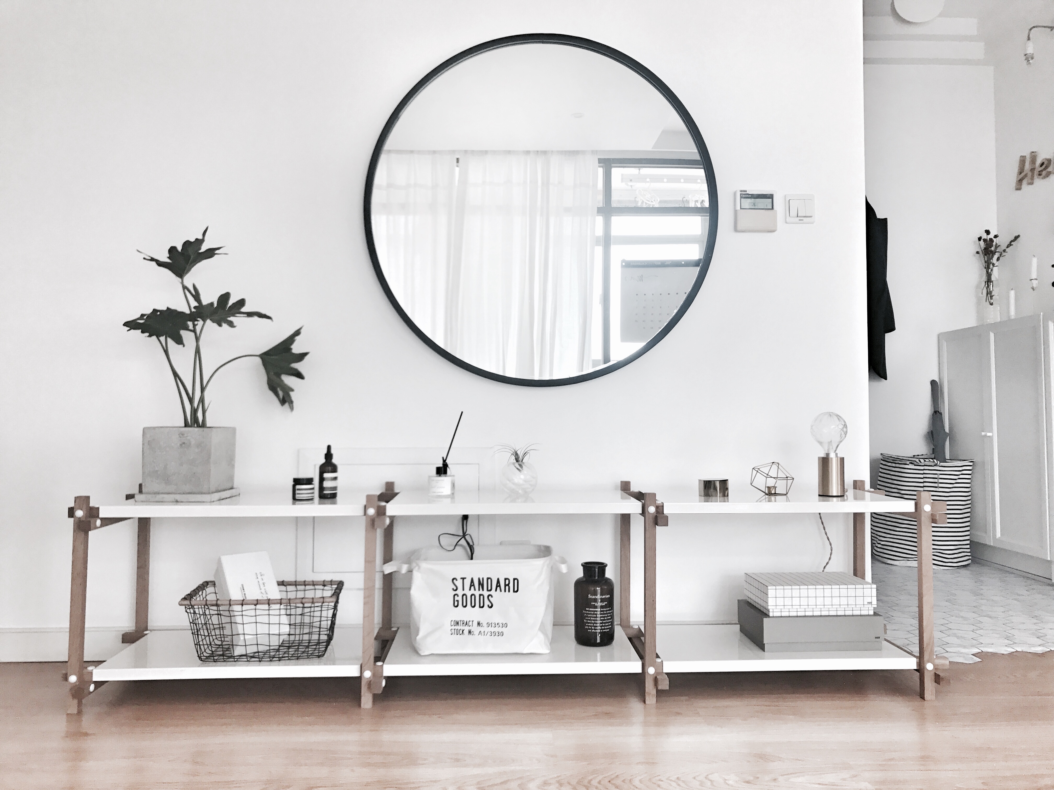 客厅镜子摆放风水禁忌不同镜子不同的用处.jpg 客厅镜子摆放风水禁忌不同镜子不同的用处.jpg