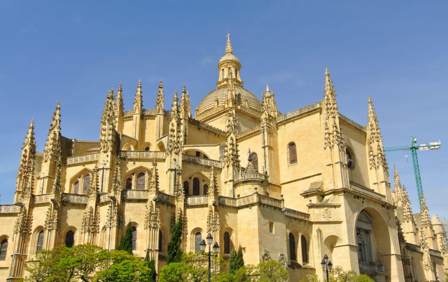 哥特式建筑三大特征.png 哥特式建筑三大特征.png