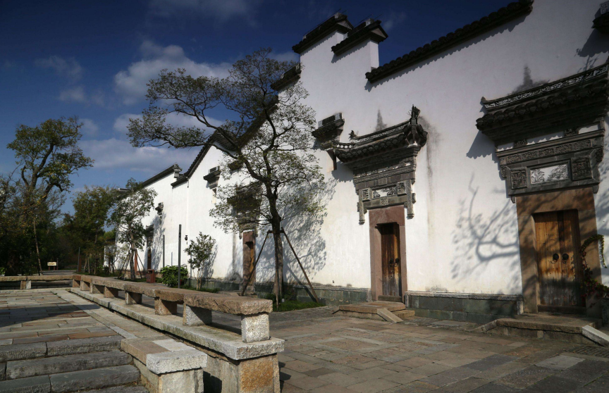 ���ɽ����е���ͷǽ����¥�ֱ���ʲô�ص� (2).png