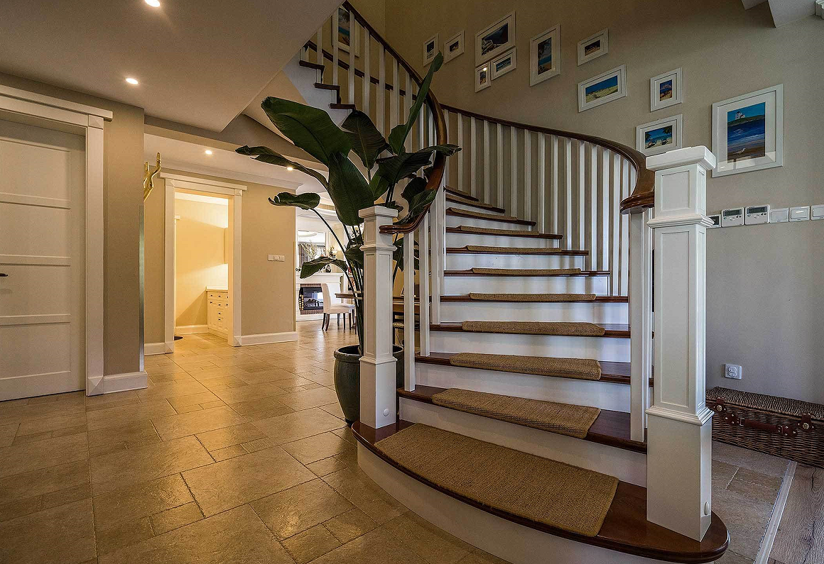 复式楼楼梯设计要点.png 复式楼楼梯设计要点.png