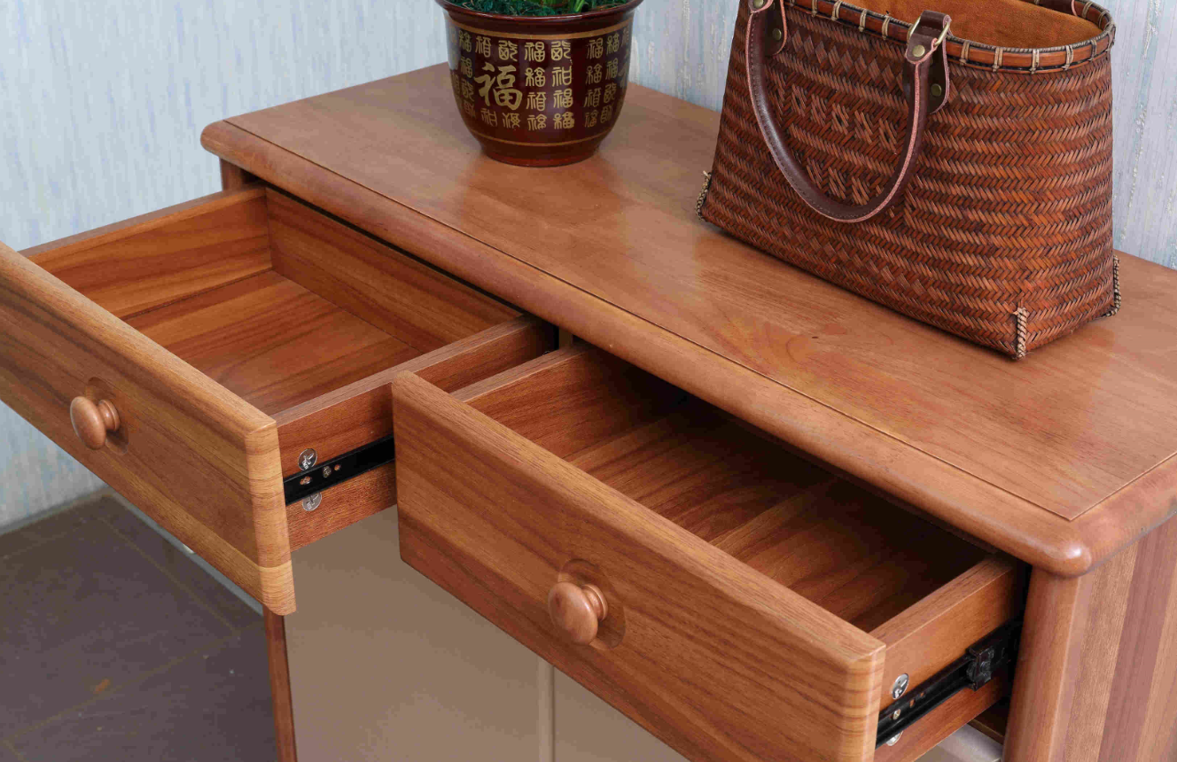 橡胶木家具与橡木家具的比较.png 橡胶木家具与橡木家具的比较.png