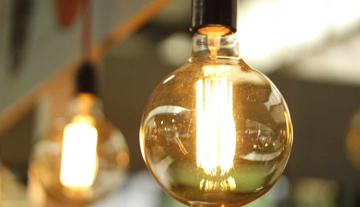 灯泡闪烁现象的产生.png 灯泡闪烁现象的产生.png