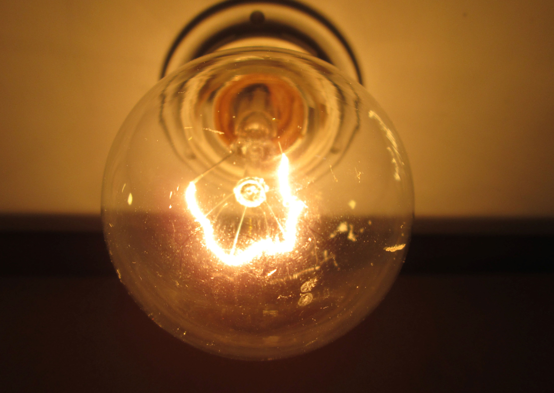 灯泡闪烁现象的产生 (2).png 灯泡闪烁现象的产生 (2).png