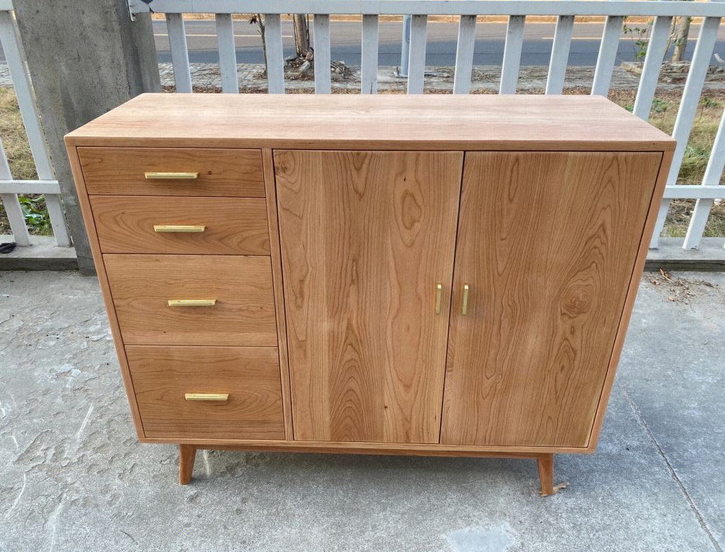 如何辨别樱桃木家具.png 如何辨别樱桃木家具.png