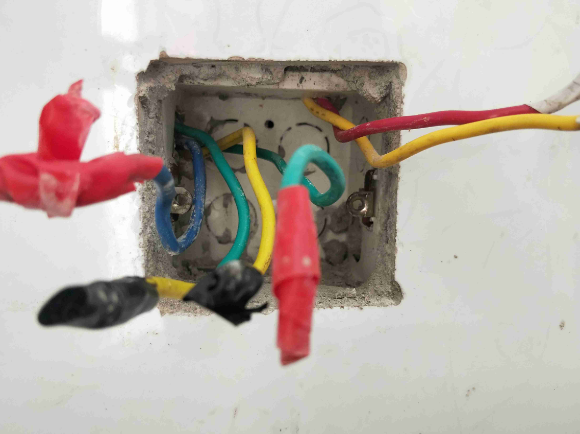 区分零线和地线.png 区分零线和地线.png