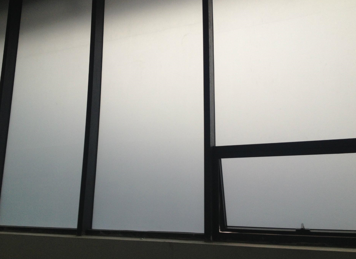 玻璃上的贴纸要怎么去除.png 玻璃上的贴纸要怎么去除.png