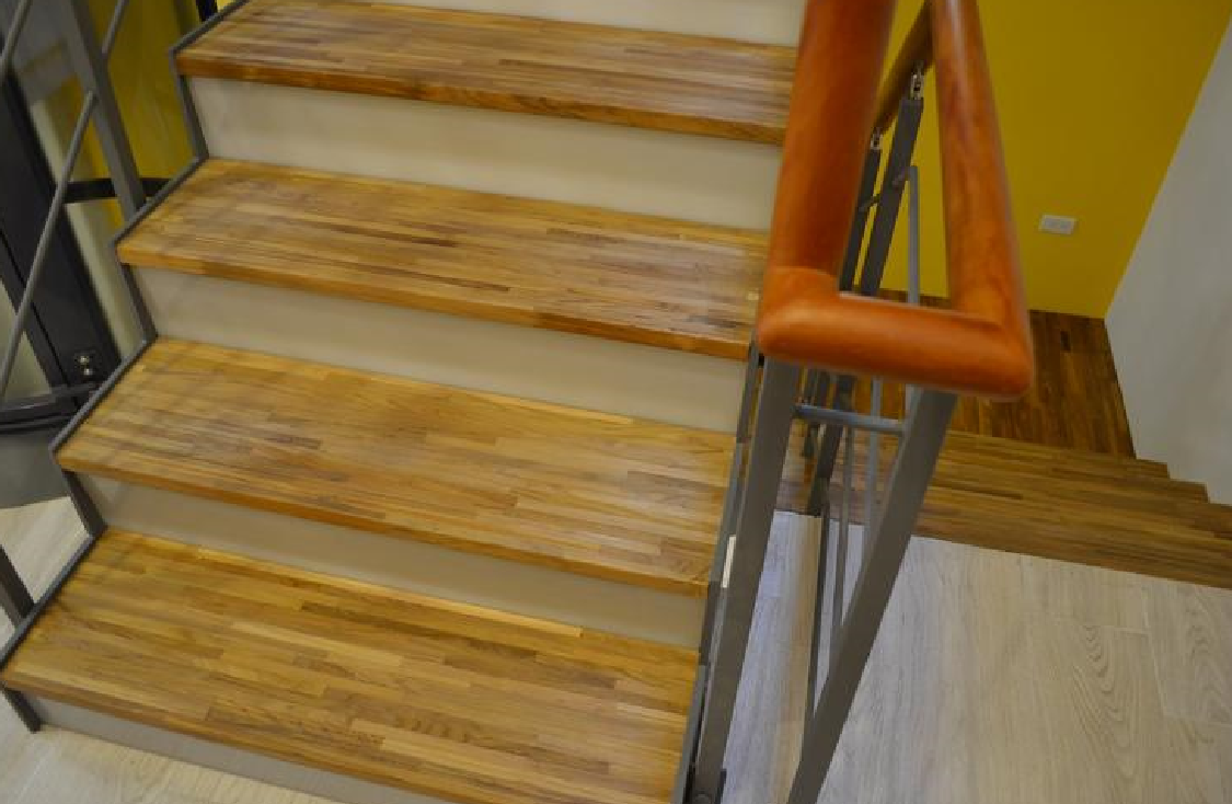 木楼梯日常使用注意事项.png 木楼梯日常使用注意事项.png