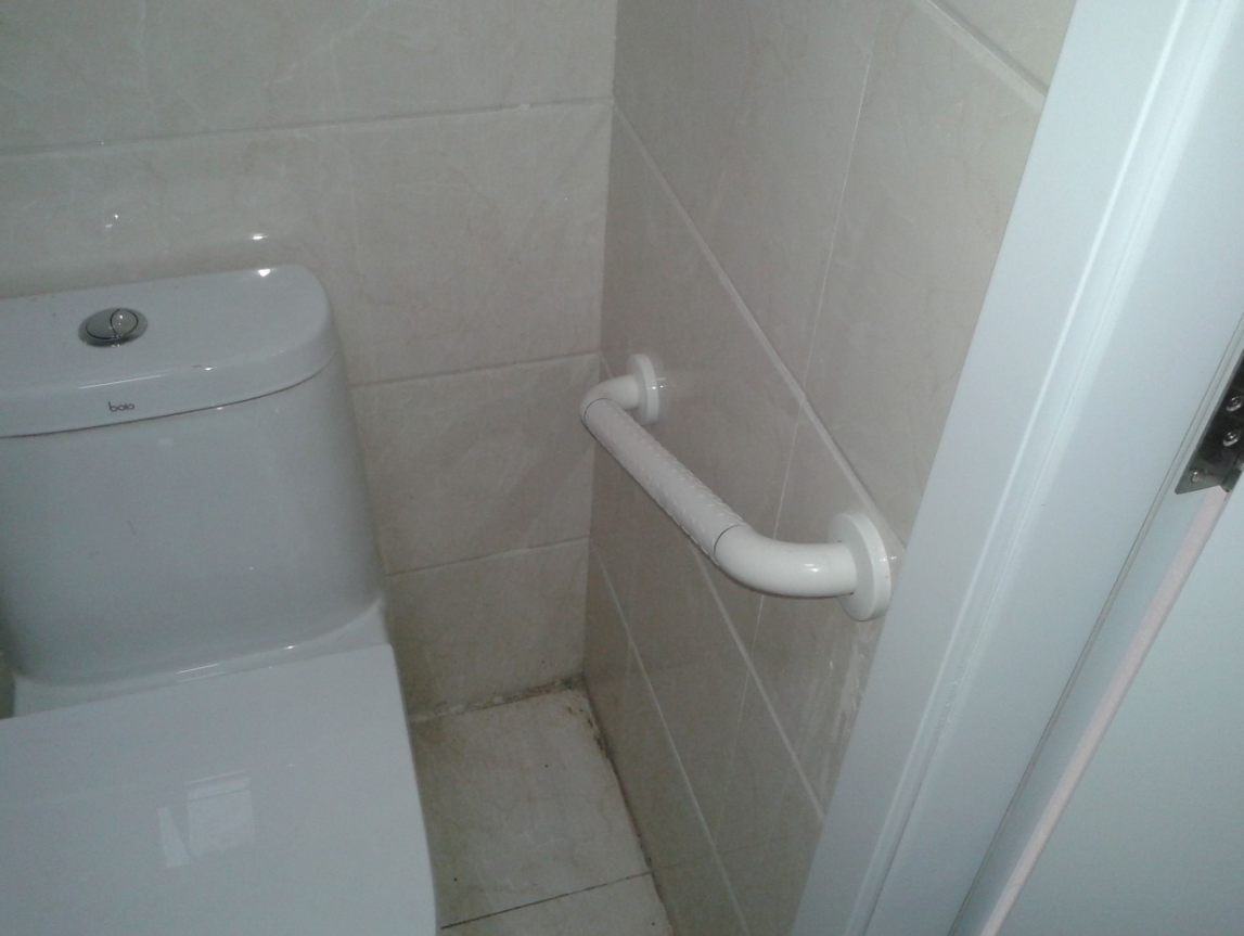 无障碍卫生间设计要点 (2).png 无障碍卫生间设计要点 (2).png