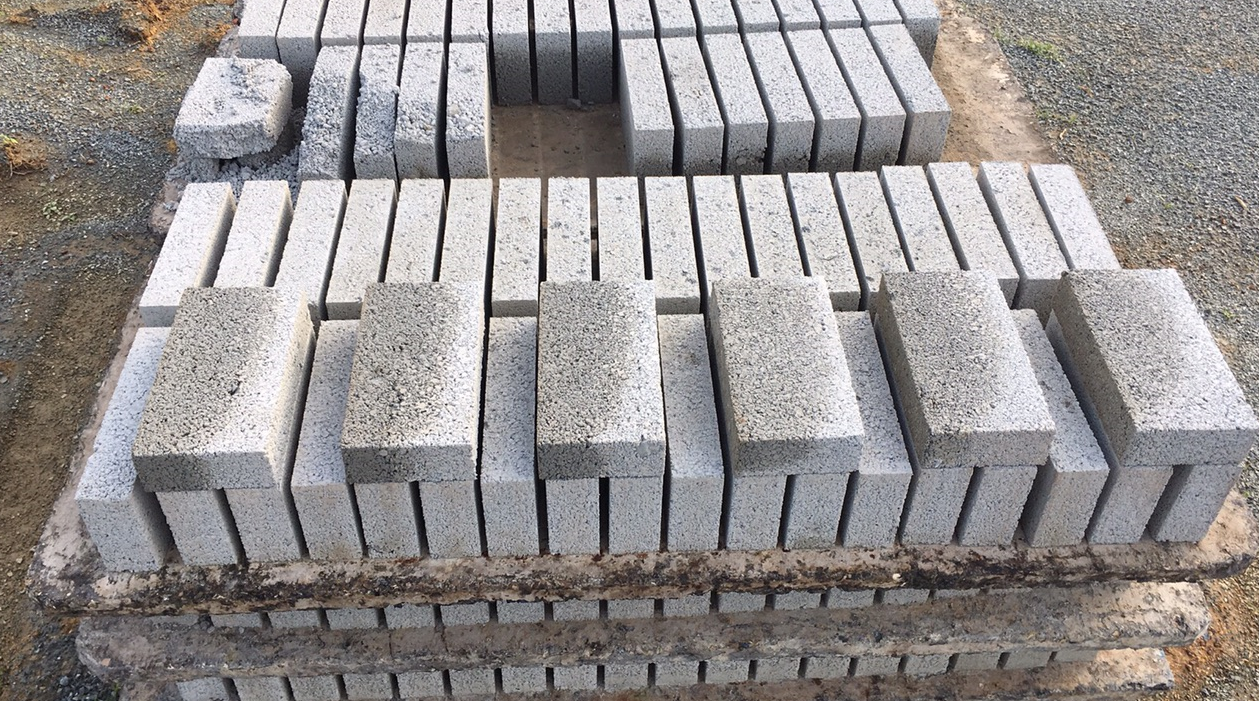 水泥砖盖房子的使用年限多久? .png 水泥砖盖房子的使用年限多久? .png