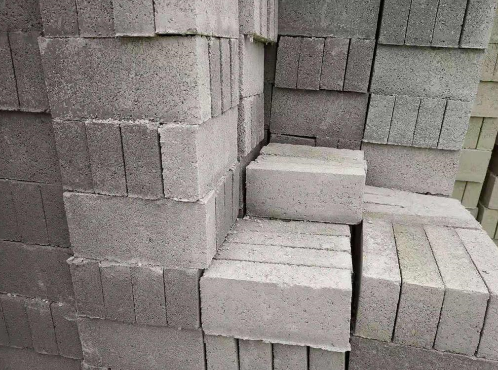 水泥砖如何选购.png 水泥砖如何选购.png