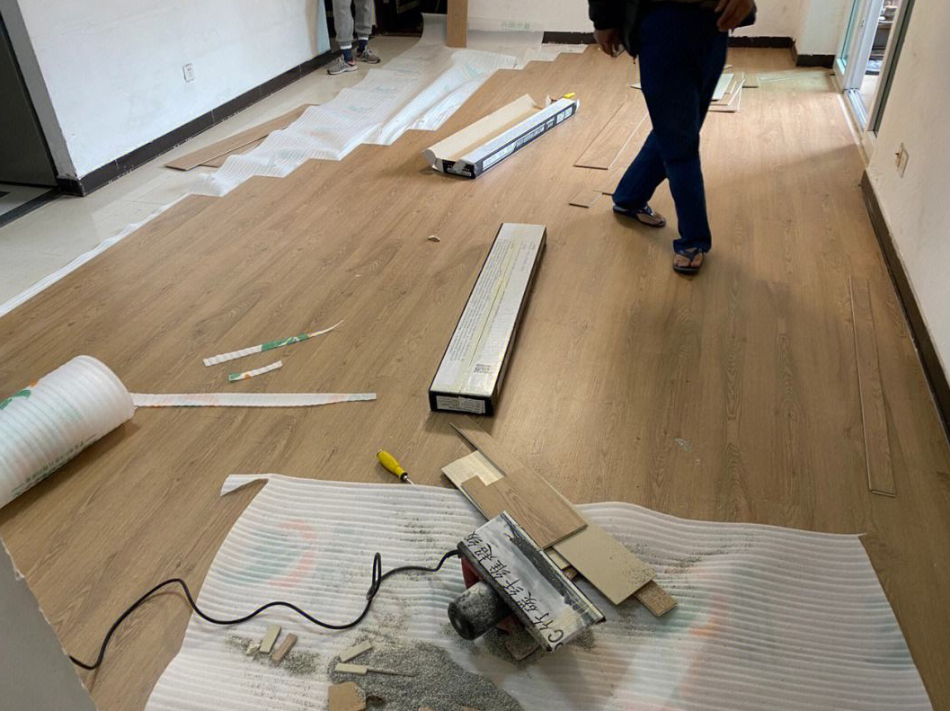 复合地板怎么铺?.png 复合地板怎么铺?.png