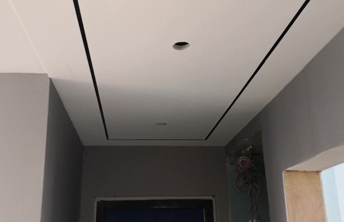 黑钛金内嵌吊顶做法是什么.png 黑钛金内嵌吊顶做法是什么.png