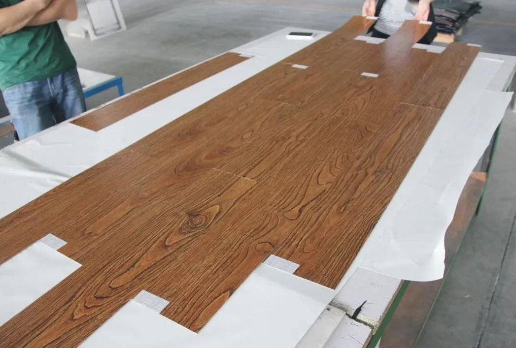 石塑地板水泥地面能安装吗 (3).png 石塑地板水泥地面能安装吗 (3).png