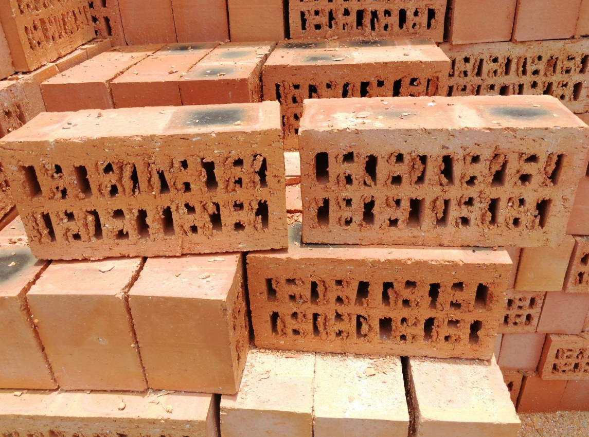 青砖和红砖的区别.png 青砖和红砖的区别.png