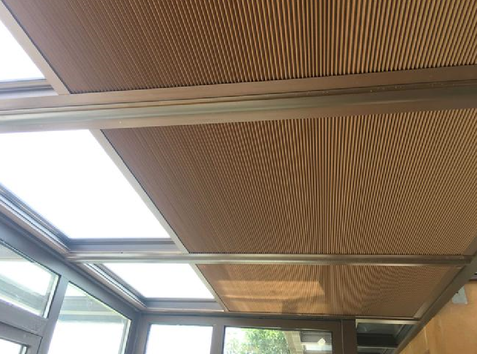 阳光房电动遮阳顶帘—功能.png 阳光房电动遮阳顶帘—功能.png