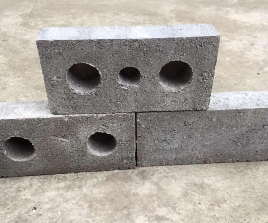 农村谁还用红砖垒墙?.png 农村谁还用红砖垒墙?.png