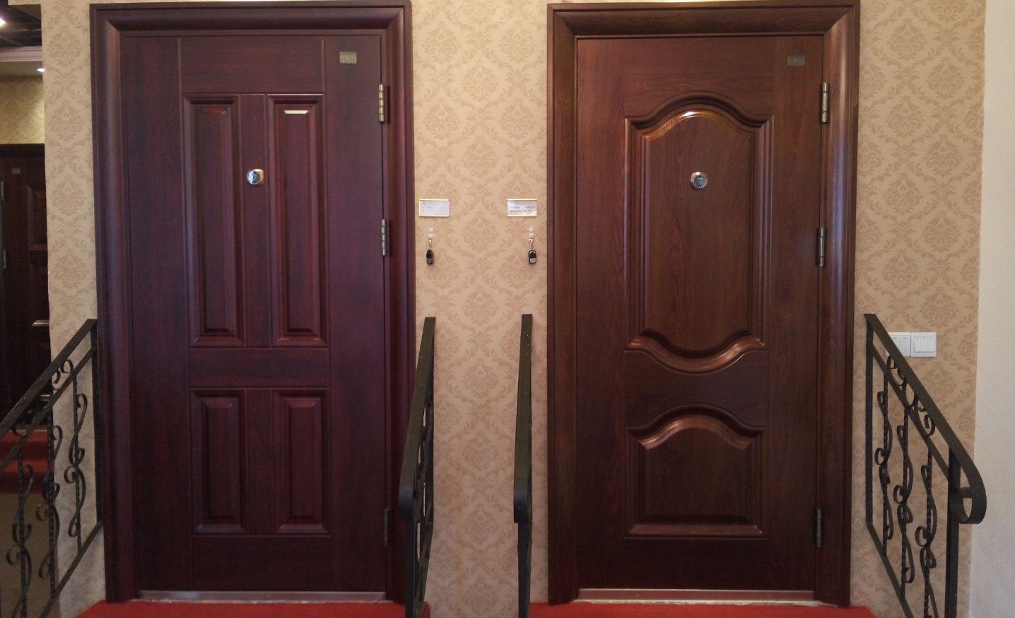 门中门防盗门优缺点.png 门中门防盗门优缺点.png