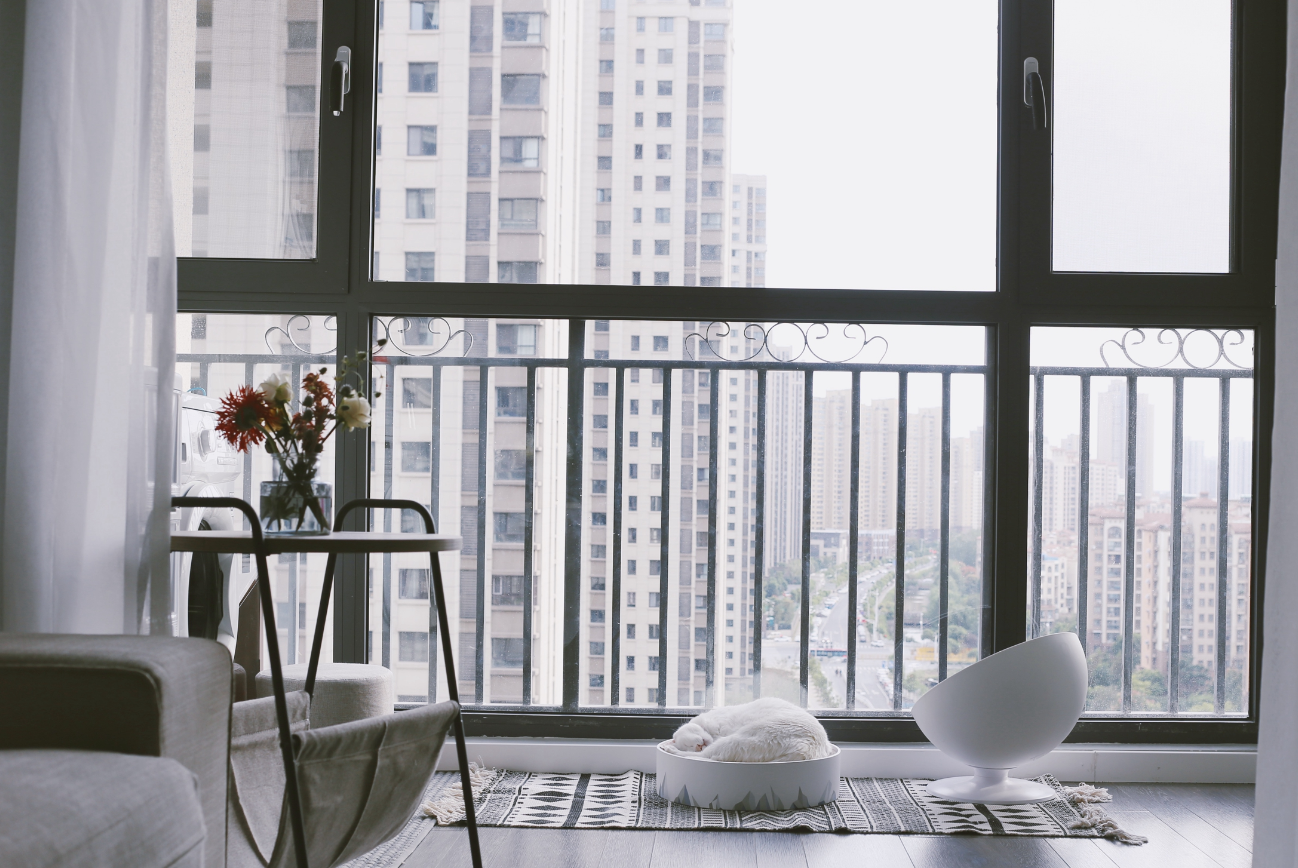 家装封阳台用什么材料.png 家装封阳台用什么材料.png