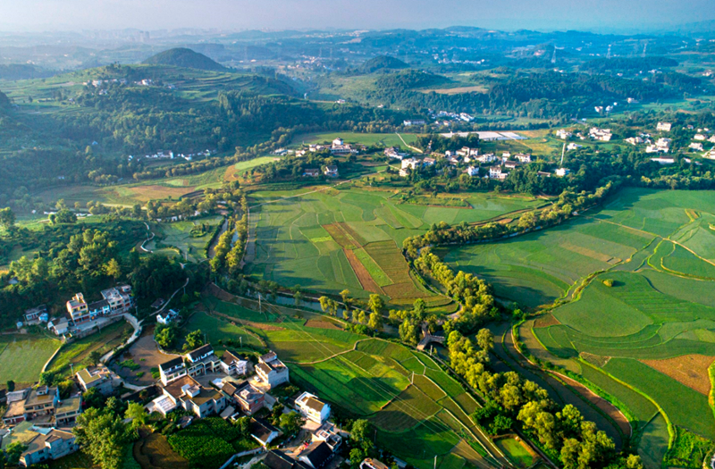 农村的斜面房顶应该怎么装模.png 农村的斜面房顶应该怎么装模.png